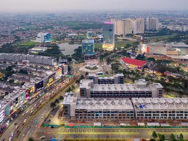 Crystal Boulevard Fasad & Area 1