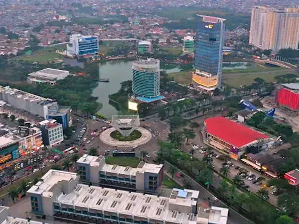 Crystal Boulevard Fasad & Area 4