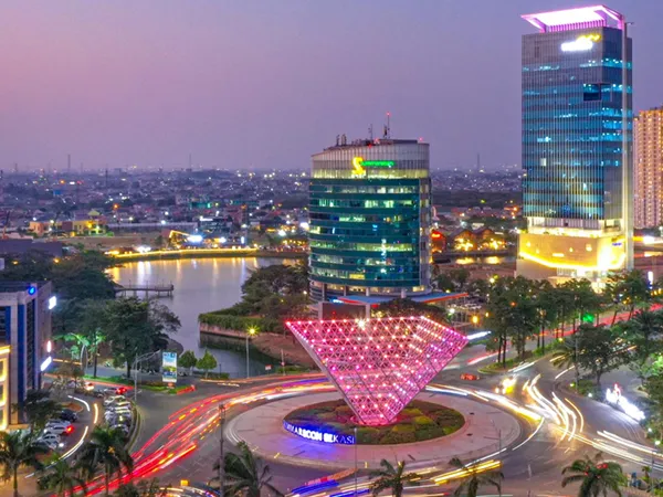 Crystal Boulevard Fasad & Area 9