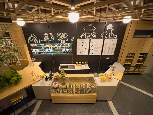 Crystal Boulevard Interior Commercial 11